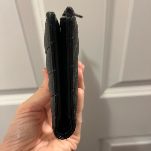 Saint Laurent Black Chevron Wallet - Picture 5 of 5